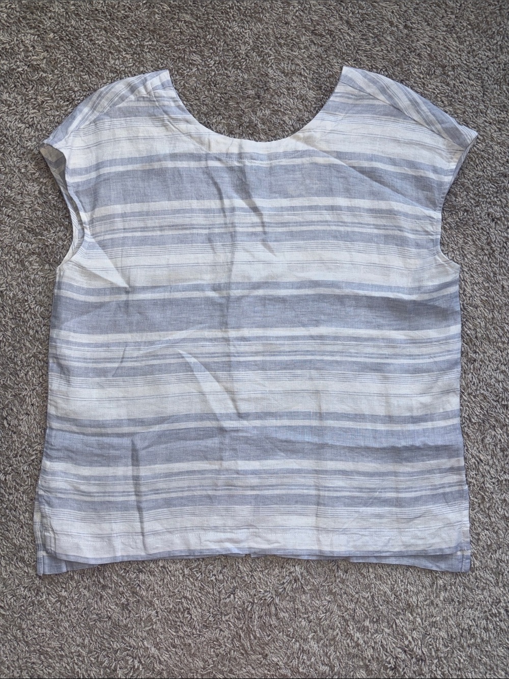 Cynthia Rowley blue and White Striped Cap-Sleeve Linen Top. Button down back